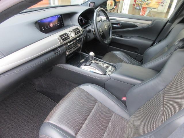 ＬＳ ＬＳ６００ｈ　Ｆスポーツ　４ＷＤ／バックカメラ／ドライブレコーダー／ＥＴＣ／シートヒーター／シートエアコン／プッシュスタート／スマートキー／ステアリングスイッチ／ステアリングヒーター／オートマチックハイビーム／電動格納ミラー（12枚目）