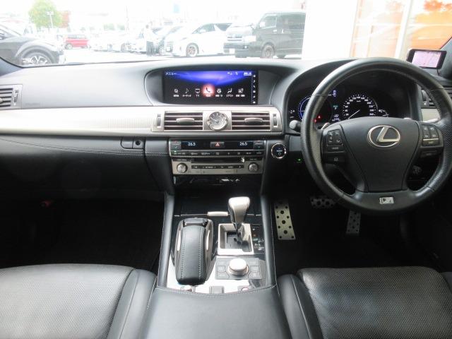 ＬＳ ＬＳ６００ｈ　Ｆスポーツ　４ＷＤ／バックカメラ／ドライブレコーダー／ＥＴＣ／シートヒーター／シートエアコン／プッシュスタート／スマートキー／ステアリングスイッチ／ステアリングヒーター／オートマチックハイビーム／電動格納ミラー（14枚目）