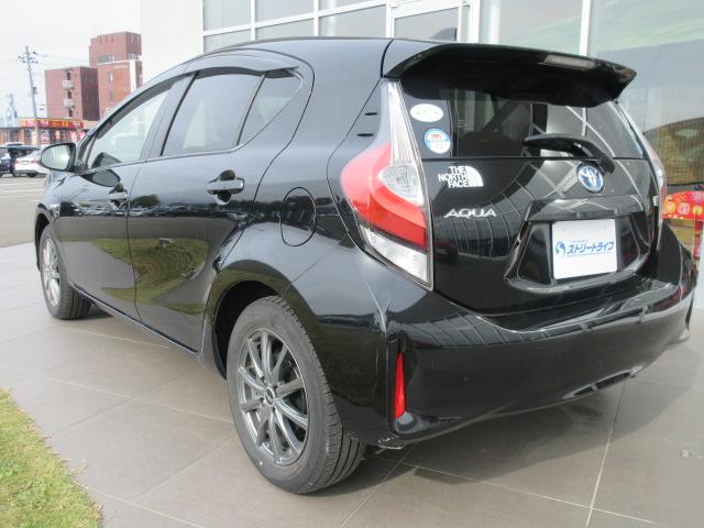 アクア Ｇソフトレザーセレクション　純正ナビ／フルセグＴＶ／バックカメラ／ＥＴＣ／プッシュスタート／スマートキー／ステアリングスイッチ／オートライト／ヘッドライトレベライザー／車線逸脱警報システム／電動格納ミラー／社外アルミホイール（11枚目）