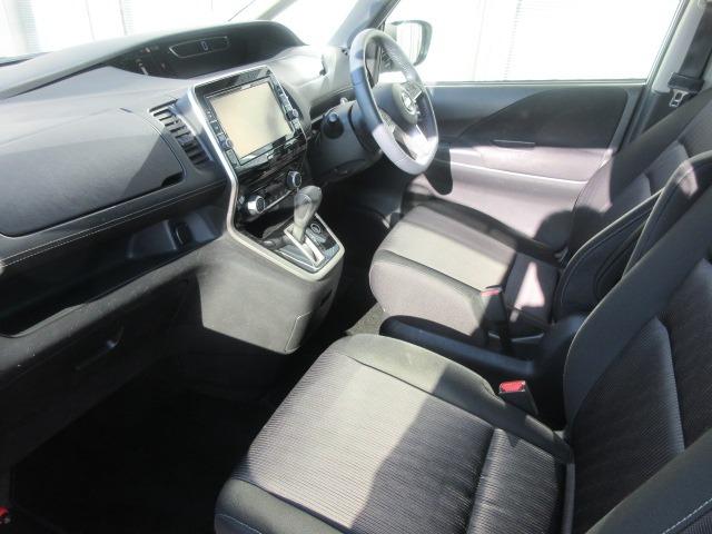 セレナ ハイウェイスター VセレクションII 純正ナビ/フルセグTV/DVD再生/ETC/ドライブレコーダー/全周囲カメラ/プッシュスタート/スマートキー/LEDヘッドライト/オートライト/フォグライト/両側電動スライドドア/純正アルミホイール(12枚目)