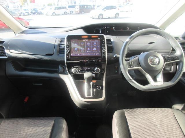 セレナ ハイウェイスター VセレクションII 純正ナビ/フルセグTV/DVD再生/ETC/ドライブレコーダー/全周囲カメラ/プッシュスタート/スマートキー/LEDヘッドライト/オートライト/フォグライト/両側電動スライドドア/純正アルミホイール(15枚目)