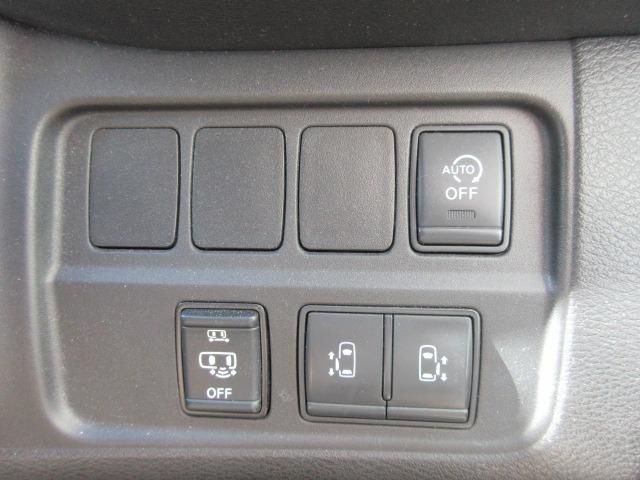 セレナ ハイウェイスター VセレクションII 純正ナビ/フルセグTV/DVD再生/ETC/ドライブレコーダー/全周囲カメラ/プッシュスタート/スマートキー/LEDヘッドライト/オートライト/フォグライト/両側電動スライドドア/純正アルミホイール(31枚目)