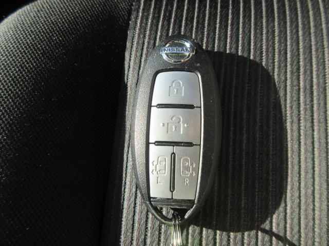 セレナ ハイウェイスター VセレクションII 純正ナビ/フルセグTV/DVD再生/ETC/ドライブレコーダー/全周囲カメラ/プッシュスタート/スマートキー/LEDヘッドライト/オートライト/フォグライト/両側電動スライドドア/純正アルミホイール(35枚目)