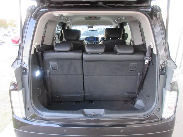 エルグランド 250ハイウェイスターS 4WD/純正ナビ/フルセグTV/バックカメラ/DVD再生/後席モニター/ETC/プッシュスタート/スマートキー/LEDヘッドライト/オートライト/フォグライト/両側電動スライドドア/電動格納ミラー(18枚目)