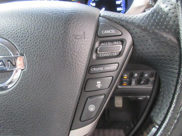 エルグランド 250ハイウェイスターS 4WD/純正ナビ/フルセグTV/バックカメラ/DVD再生/後席モニター/ETC/プッシュスタート/スマートキー/LEDヘッドライト/オートライト/フォグライト/両側電動スライドドア/電動格納ミラー(29枚目)