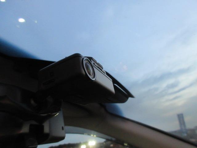 エルグランド 250ハイウェイスターS 4WD/純正ナビ/フルセグTV/バックカメラ/DVD再生/後席モニター/ETC/プッシュスタート/スマートキー/LEDヘッドライト/オートライト/フォグライト/両側電動スライドドア/電動格納ミラー(37枚目)