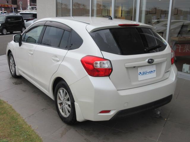 インプレッサスポーツ １．６ｉ－Ｌ　純正ナビ／フルセグＴＶ／バックカメラ／ＥＴＣ／アイドリングストップ／電動格納ミラー／純正アルミホイール（11枚目）