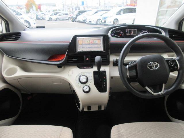 シエンタ ハイブリッドＸ　パイオニアナビ／キーレス／ＥＴＣ／シートヒーター／片側パワースライドドア／社外アルミホイール／電動格納ミラー（15枚目）