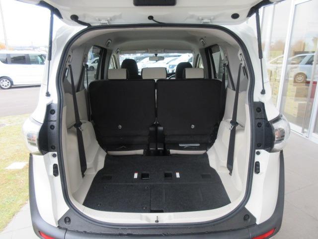 シエンタ ハイブリッドＸ　パイオニアナビ／キーレス／ＥＴＣ／シートヒーター／片側パワースライドドア／社外アルミホイール／電動格納ミラー（18枚目）