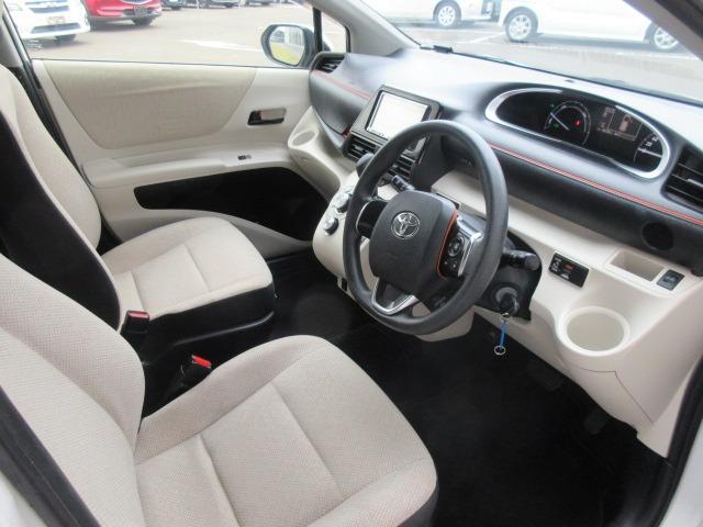 シエンタ ハイブリッドＸ　パイオニアナビ／キーレス／ＥＴＣ／シートヒーター／片側パワースライドドア／社外アルミホイール／電動格納ミラー（19枚目）