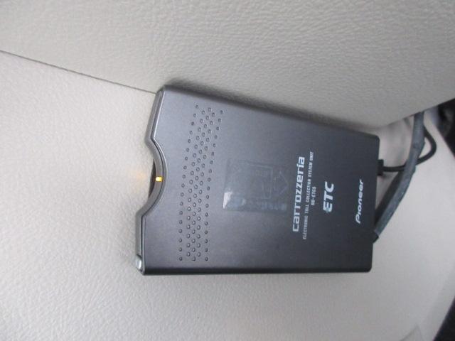 シエンタ ハイブリッドＸ　パイオニアナビ／キーレス／ＥＴＣ／シートヒーター／片側パワースライドドア／社外アルミホイール／電動格納ミラー（29枚目）