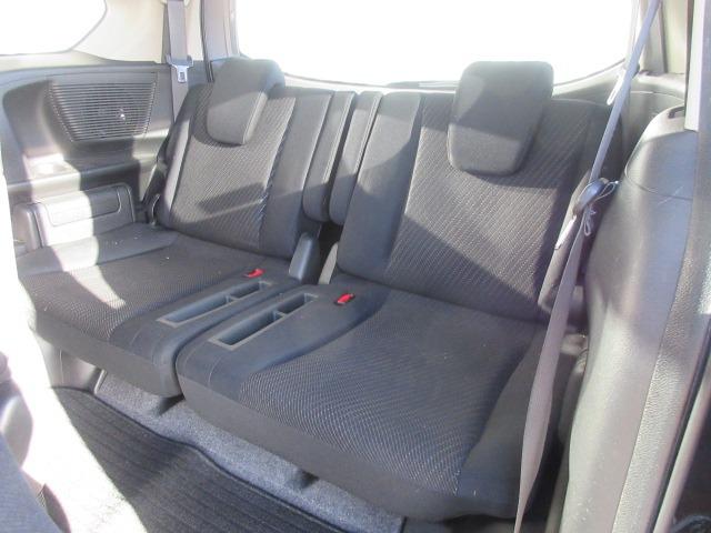 フリードハイブリッド ジャストセレクション 純正ナビ/フルセグTV/バックカメラ/ドライブレコーダー/ETC/スマートキー/HIDヘッドライト/オートライト/両側電動スライドドア/社外アルミホイール/電動格納ミラー(14枚目)