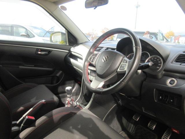 スイフトスポーツ ベースグレード 6速MT車/ETC/プッシュスタート/スマートキー/HIDヘッドライト/オートライト/フォグライト/電動格納ミラー/社外アルミホイール(17枚目)