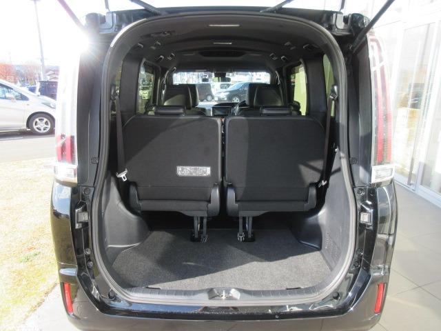 エスクァイア Gi 4WD/純正ナビ/バックカメラ/ドライブレコーダー/ETC/プッシュスタート/スマートキー/ステアリングスイッチ/LEDヘッドライト/オートライト/フォグライト//両側電動スライドドア/電動格納ミラー(17枚目)