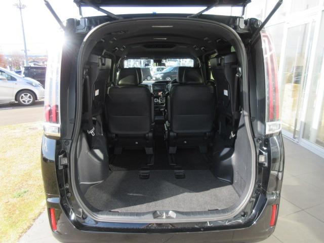 エスクァイア Gi 4WD/純正ナビ/バックカメラ/ドライブレコーダー/ETC/プッシュスタート/スマートキー/ステアリングスイッチ/LEDヘッドライト/オートライト/フォグライト//両側電動スライドドア/電動格納ミラー(18枚目)