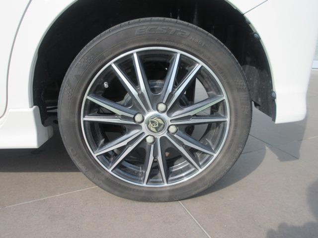 純正１５インチアルミホイール♪