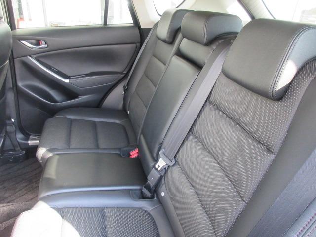 ＣＸ－５ ＸＤ　Ｌパッケージ　４ＷＤ／ディーゼル／ターボ／純正ナビ／フルセグＴＶ／ＤＶＤ再生／バックカメラ／シートヒーター／プッシュスタート／スマートキー／ステアリングスイッチ／ＬＥＤヘッドライト／オートライト／フォグライト（13枚目）