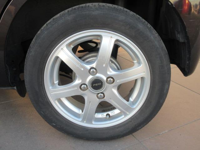 スペーシア ハイブリッドＸ　純正ナビ／フルセグＴＶ／全周囲カメラ／ＥＴＣ／シートヒーター／プッシュスタート／スマートキー／ステアリングスイッチ／オートライト／ヘッドライトレベライザー／両側電動スライドドア／純正アルミホイール（15枚目）