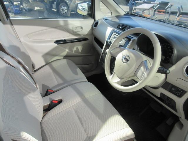 デイズ Ｘ　全周囲カメラ／プッシュスタート／スマートキー／ヘッドライトレベライザー／アイドリングストップ／純正アルミホイール／電動格納ミラー衝突被害軽減ブレーキ（18枚目）