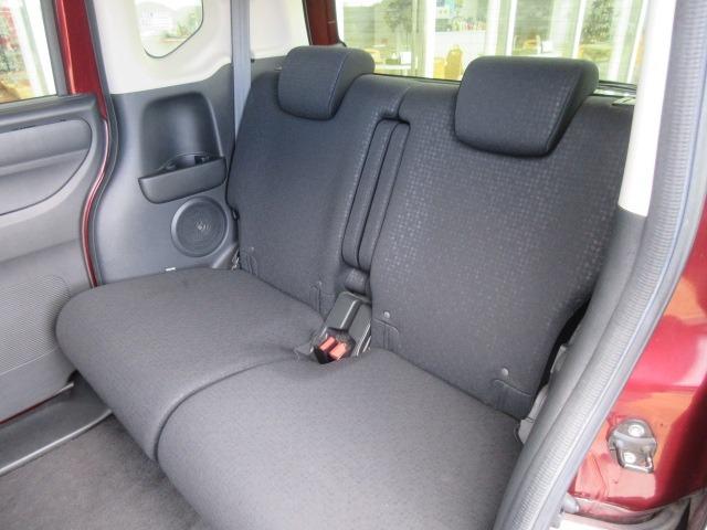 N-BOXカスタム G・Lパッケージ 4WD/純正ナビ/フルセグTV/バックカメラ/シートヒーター/プッシュスタート/スマートキー/ステアリングスイッチ/HIDヘッドライト/オートライト/フォグライト/両側電動スライドドア/電動格納ミラー(13枚目)
