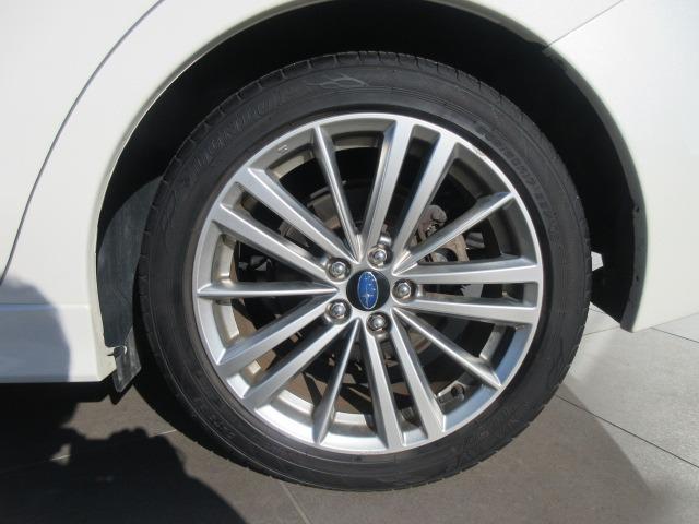 インプレッサスポーツ ２．０ｉ－Ｓアイサイト　４ＷＤ／純正ナビ／フルセグＴＶ／バックカメラ／ドライブレコーダー／ＥＴＣ／プッシュスタート／スマートキー／パワーシート／衝突被害軽減ブレーキ／電動格納ミラー／純正アルミホイール／オートライト（15枚目）