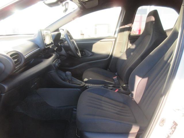 ヤリス X 4WD/純正ナビ/バックカメラ/ETC/プッシュスタート/スマートキー/ステアリングスイッチ/Bluetooth接続/車線逸脱警報システム/オートマチックハイビーム/ヘッドライトレベライザー(12枚目)