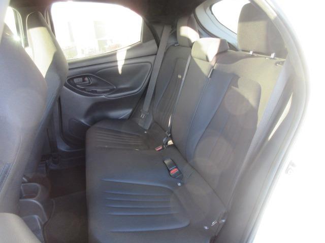 ヤリス X 4WD/純正ナビ/バックカメラ/ETC/プッシュスタート/スマートキー/ステアリングスイッチ/Bluetooth接続/車線逸脱警報システム/オートマチックハイビーム/ヘッドライトレベライザー(13枚目)