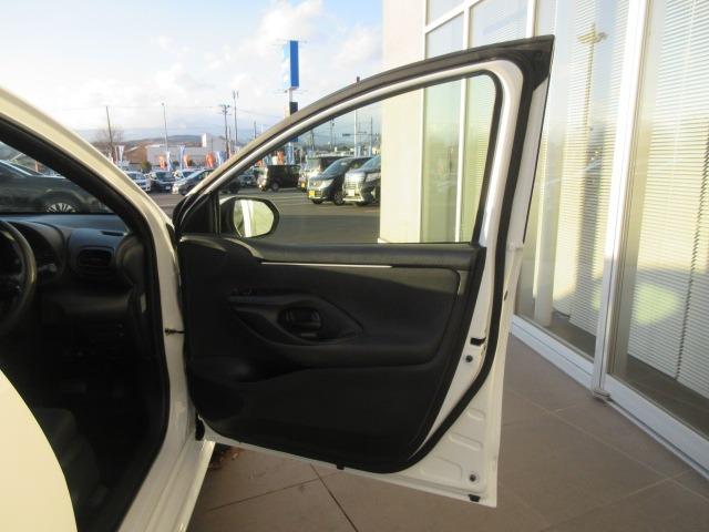 ヤリス X 4WD/純正ナビ/バックカメラ/ETC/プッシュスタート/スマートキー/ステアリングスイッチ/Bluetooth接続/車線逸脱警報システム/オートマチックハイビーム/ヘッドライトレベライザー(18枚目)