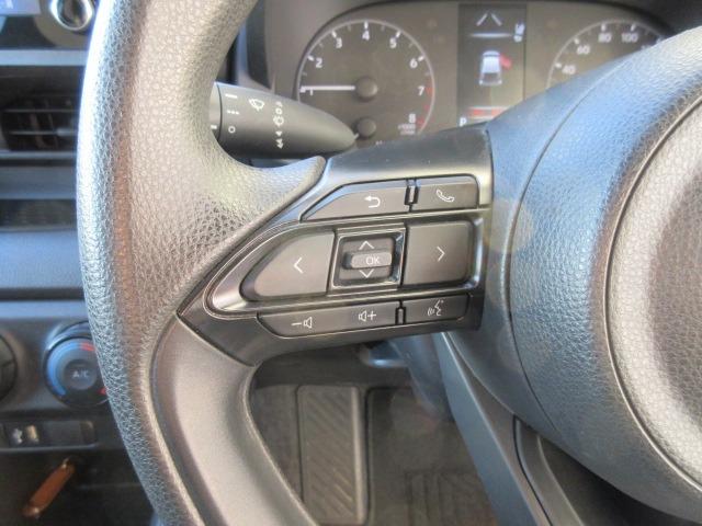 ヤリス X 4WD/純正ナビ/バックカメラ/ETC/プッシュスタート/スマートキー/ステアリングスイッチ/Bluetooth接続/車線逸脱警報システム/オートマチックハイビーム/ヘッドライトレベライザー(19枚目)