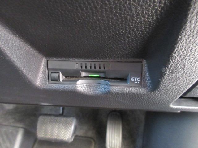 ヤリス X 4WD/純正ナビ/バックカメラ/ETC/プッシュスタート/スマートキー/ステアリングスイッチ/Bluetooth接続/車線逸脱警報システム/オートマチックハイビーム/ヘッドライトレベライザー(21枚目)