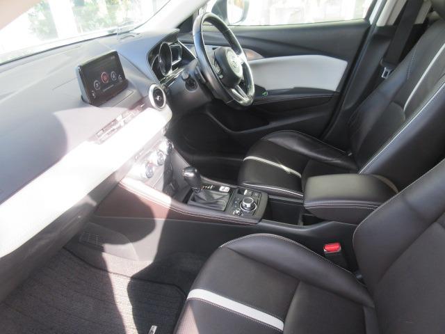 ＣＸ－３ 　純正ナビ／フルセグＴＶ／全周囲カメラ／ＥＴＣ／シートヒーター／パワーシート／プッシュスタート／スマートキー／ステアリングスイッチ／ＬＥＤヘッドライト／オートライト／フォグライト／純正アルミホイール（12枚目）