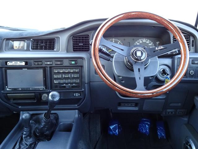 ランドクルーザー80 GX HZJ81V 後期型純正ナロー リア観音ドア グレーメタリック 輸出仕様 5速マニュアル パートタイム4WD 3インチリフトUP PW集中ドアロック 前後バンパーサイドSラプターライナー新品255MT(18枚目)