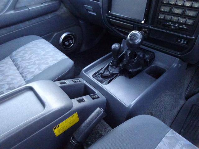 ランドクルーザー80 GX HZJ81V 後期型純正ナロー リア観音ドア グレーメタリック 輸出仕様 5速マニュアル パートタイム4WD 3インチリフトUP PW集中ドアロック 前後バンパーサイドSラプターライナー新品255MT(27枚目)