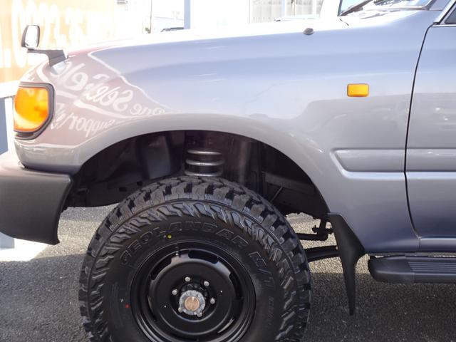 ランドクルーザー80 GX HZJ81V 後期型純正ナロー リア観音ドア グレーメタリック 輸出仕様 5速マニュアル パートタイム4WD 3インチリフトUP PW集中ドアロック 前後バンパーサイドSラプターライナー新品255MT(56枚目)