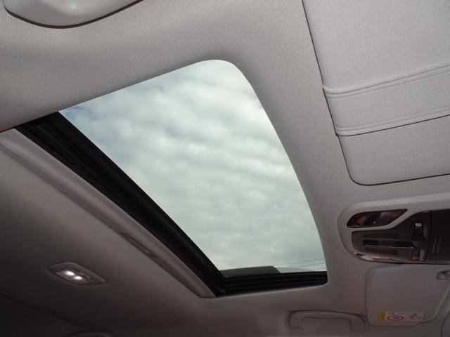 レガシィアウトバック リミテッドＥＸ　本革シート　１１．５ディスプレイオーディオ　サンルーフ　ルーフレール　衝突軽減装置（14枚目）