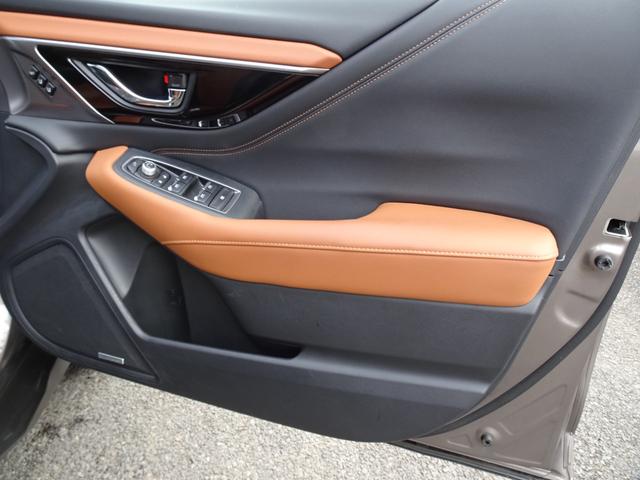 レガシィアウトバック リミテッドＥＸ　本革シート　１１．５ディスプレイオーディオ　サンルーフ　ルーフレール　衝突軽減装置（22枚目）