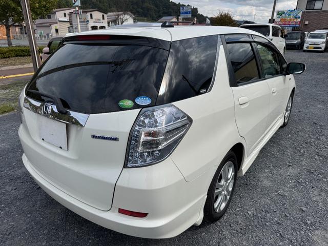 フィットシャトルハイブリッド ハイブリッド　ファインライン（4枚目）