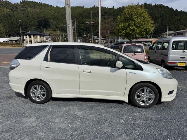 フィットシャトルハイブリッド ハイブリッド　ファインライン（7枚目）