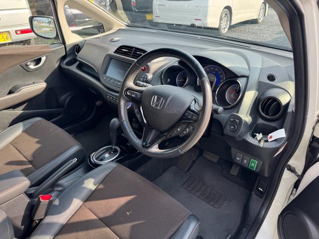 フィットシャトルハイブリッド ハイブリッド・ナビプレミアムセレクション(5枚目)