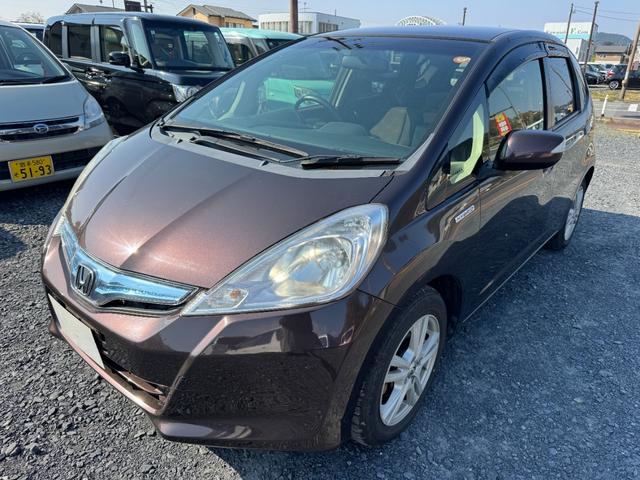 フィットハイブリッド シーズ ファインスタイル(2枚目)