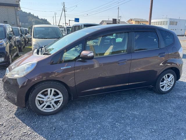 フィットハイブリッド シーズ ファインスタイル(7枚目)