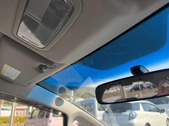 フィットハイブリッド シーズ ファインスタイル(9枚目)