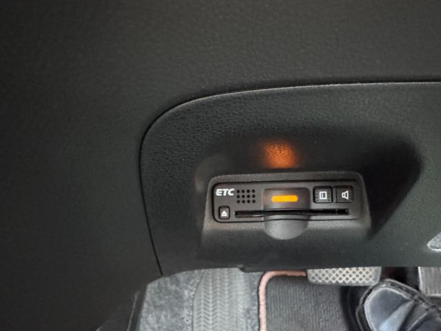 フィットハイブリッド シーズ ファインスタイル(12枚目)