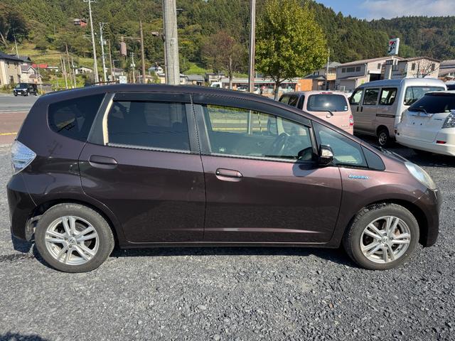 フィットハイブリッド シーズ ファインスタイル(14枚目)