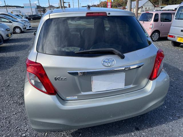 ヴィッツ Ｆ　Ｍパッケージ（4枚目）