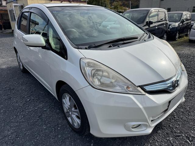 フィットハイブリッド ナビプレミアムセレクション(3枚目)