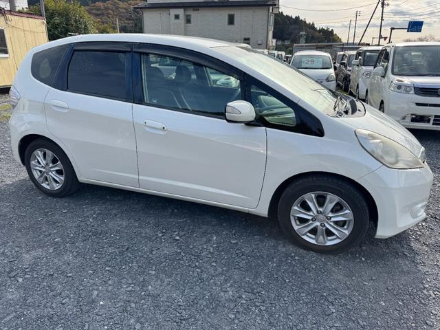 フィットハイブリッド ナビプレミアムセレクション(18枚目)