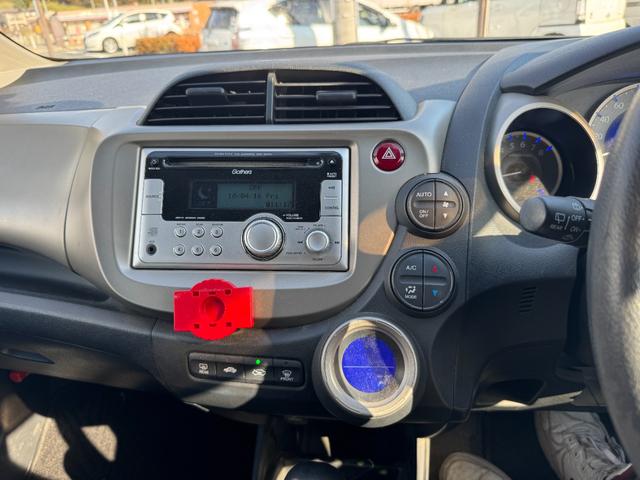 フィットハイブリッド ベースグレード（7枚目）