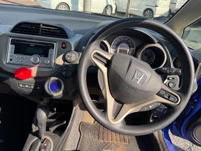 フィットハイブリッド ベースグレード（14枚目）