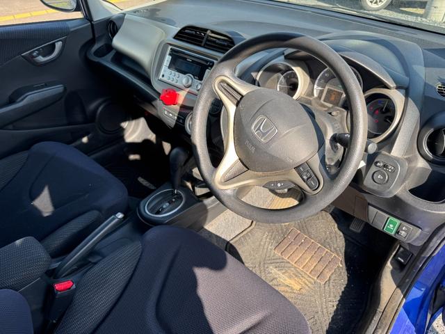 フィットハイブリッド ベースグレード（18枚目）